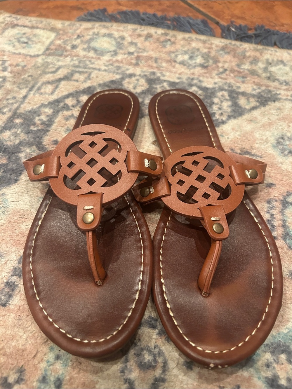Daisy Fuentes Brown Leather Slip-On Sandals with Lattice Medallion